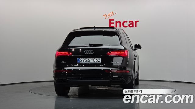 Audi Q5 45 TFSI Quattro Premium — пробег 26 090 км — фото 4 из 5