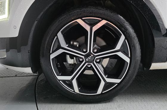 Kia Niro Signature — пробег 45 896 км — фото 5 из 5