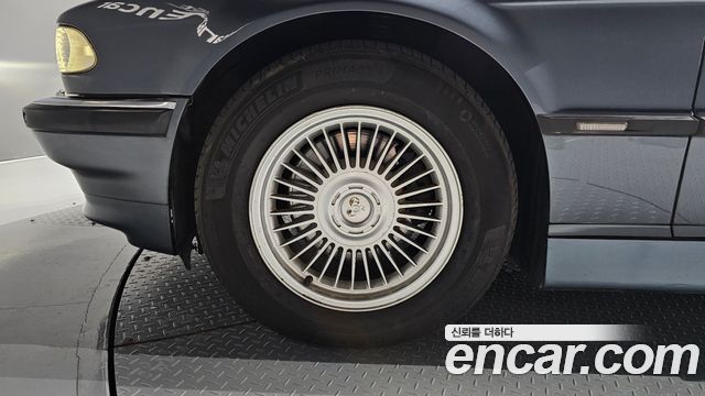 BMW 7-Series из Кореи Encar