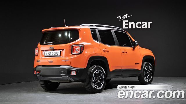Jeep Renegade 2.0 Diesel Tailhawk AWD — пробег 44 577 км — фото 2 из 5