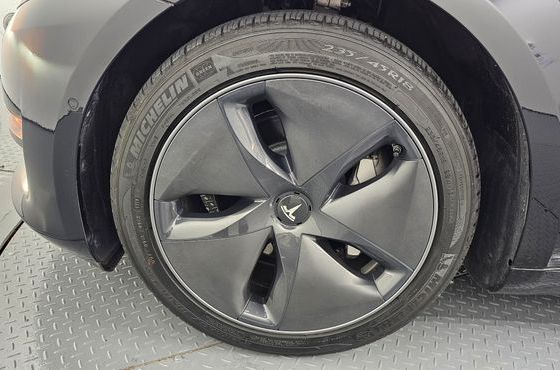 Tesla Model 3 Long Range AWD — пробег 30 433 км — фото 5 из 5
