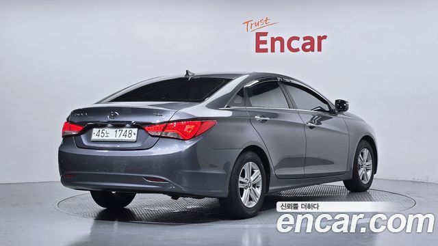 Hyundai Sonata CVVL Smart — пробег 217 512 км — фото 2 из 5
