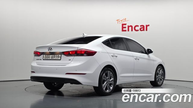 Hyundai AVANTE из Кореи Encar
