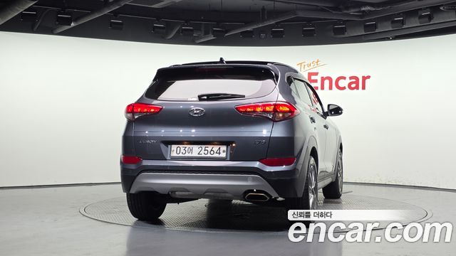 Hyundai Tucson Diesel 1.7 2WD Premium — пробег 179 498 км — фото 4 из 5