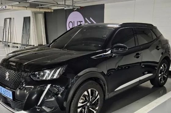 Peugeot 2008 EV GT — пробег 31 500 км — фото 3 из 5