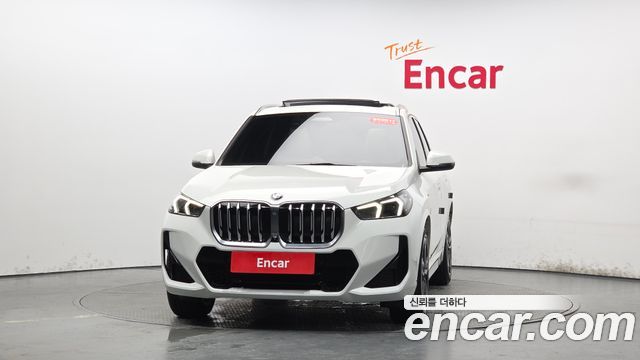 BMW X1 xDrive 20i M Sport — пробег 53 719 км — фото 3 из 5