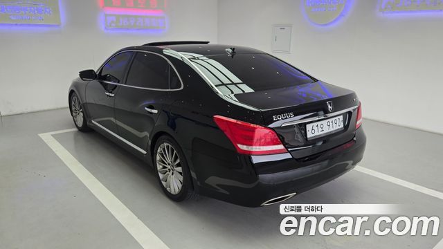 Hyundai Equus из Кореи Encar