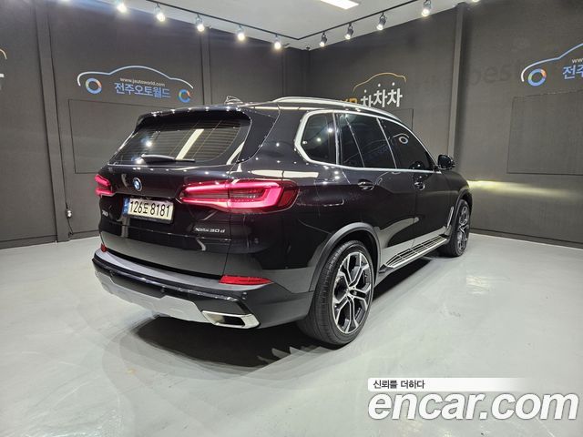 BMW X5 xDrive 30d xLine — пробег 173 000 км — фото 2 из 5