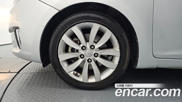 Kia Carens из Кореи Encar