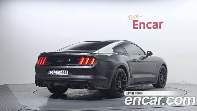 Ford Mustang GT Coupe — пробег 115 465 км — фото 2 из 5