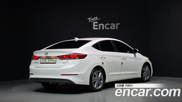 Hyundai AVANTE 1.6 GDI Value Plus — пробег 32 345 км — фото 2 из 5