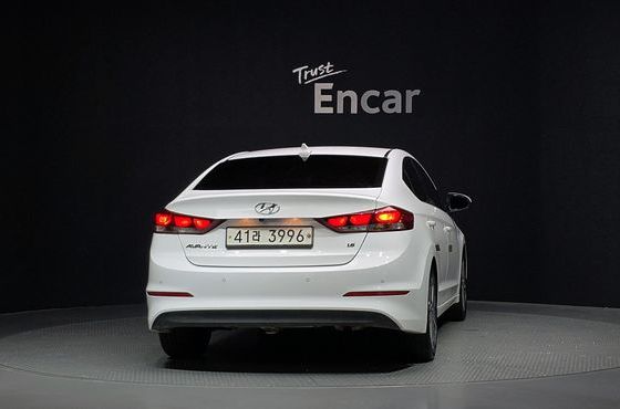 Hyundai AVANTE 1.6 GDI Value Plus — пробег 32 345 км — фото 4 из 5