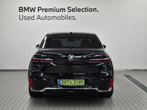 BMW 7-Series 740i xDrive M Sport — пробег 9 951 км — фото 4 из 5