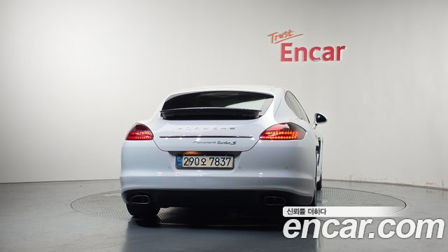Porsche Panamera 3.0 Diesel 970 — пробег 204 394 км — фото 4 из 5