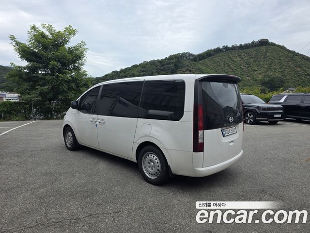 Hyundai Staria Tourer 11-Seater Smart — пробег 40 787 км — фото 3 из 5