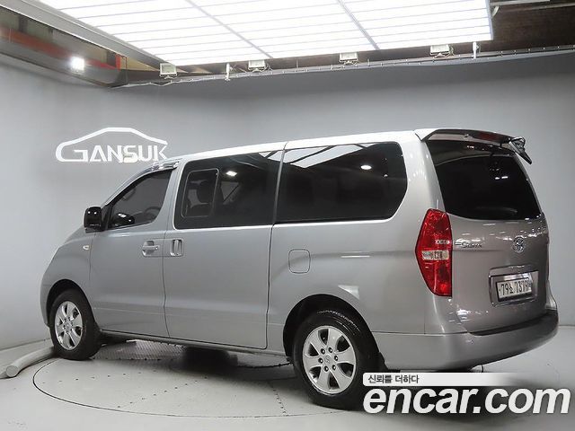 Hyundai Starex 4WD 12-Seater Wagon CVX Luxury — пробег 121 727 км — фото 3 из 5