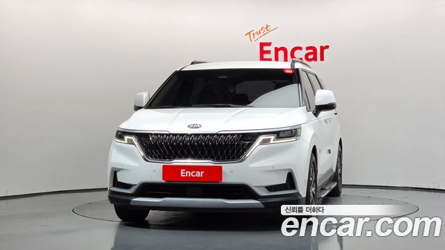 Kia Carnival Diesel 11-Seater Prestige — пробег 68 715 км — фото 3 из 5