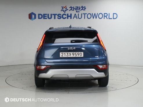 Kia Niro Prestige — пробег 10 354 км — фото 4 из 5
