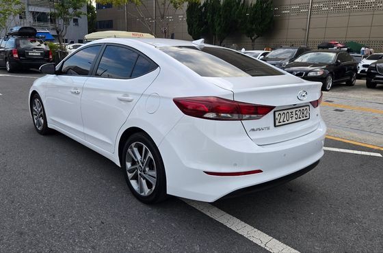 Hyundai AVANTE 1.6 GDI Value Plus — пробег 94 137 км — фото 4 из 5