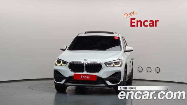 BMW X1 xDrive 20i Advantage — пробег 42 091 км — фото 3 из 5