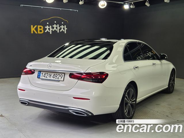 Mercedes-Benz E-Class E250 Avantgarde — пробег 55 000 км — фото 4 из 5