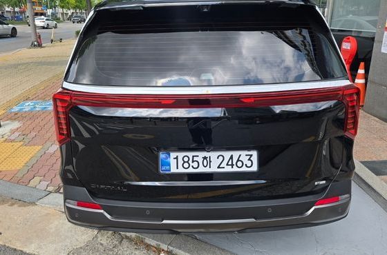 Kia Carnival Hev 9 Seater X Line — пробег 1 500 км — фото 3 из 5