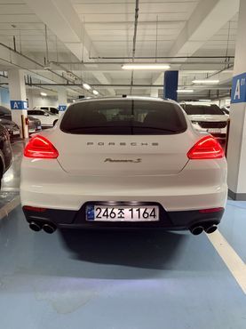 Porsche Panamera 3.0 S Hybrid 970 — пробег 103 000 км — фото 4 из 5