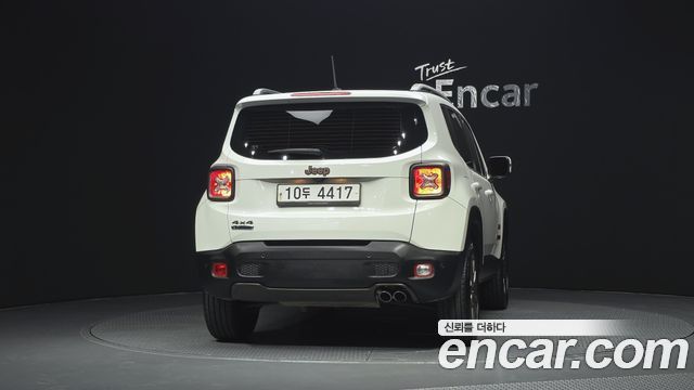 Jeep Renegade 2.0 Diesel 75th Special Edition AWD — пробег 166 913 км — фото 4 из 5