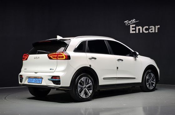 Kia Niro Prestige — пробег 159 134 км — фото 2 из 5