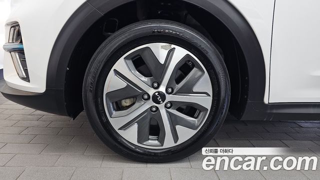 Kia Niro Prestige — пробег 159 134 км — фото 5 из 5
