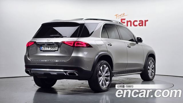 Mercedes-Benz GLE-Class GLE300d 4MATIC — пробег 108 535 км — фото 2 из 5