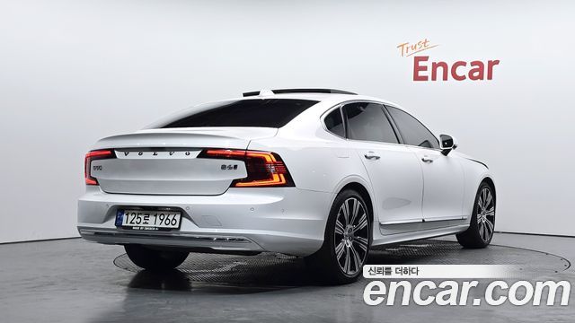 Volvo S90 B6 AWD Ultimate Bright — пробег 97 282 км — фото 2 из 5