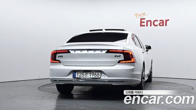 Volvo S90 B6 AWD Ultimate Bright — пробег 97 282 км — фото 4 из 5