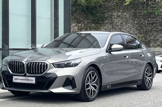 BMW 5-Series 520i M Sport — пробег 15 621 км — фото 1 из 5