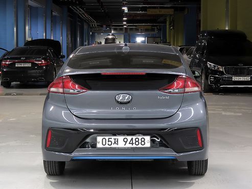 Hyundai Ioniq N — пробег 181 002 км — фото 3 из 5