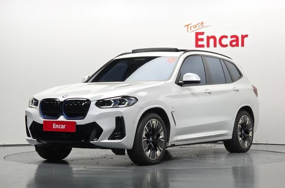BMW iX3 M Sports — пробег 19 837 км — фото 1 из 5