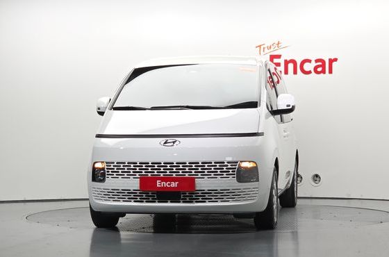 Hyundai Staria Cargo 5-Seater Modern — пробег 110 686 км — фото 3 из 5