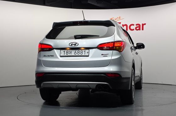 Hyundai Santafe Diesel(e-VGT) 2.0 4WD Exclusive — пробег 88 799 км — фото 4 из 5
