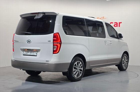 Hyundai Starex Urban 9-Seater Exclusive — пробег 158 646 км — фото 2 из 5