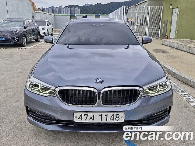 BMW 5-Series 520d Luxury Plus — пробег 95 600 км — фото 3 из 5