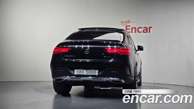 Mercedes-Benz GLE-Class GLE350 d 4MATIC Coupe — пробег 29 952 км — фото 4 из 5