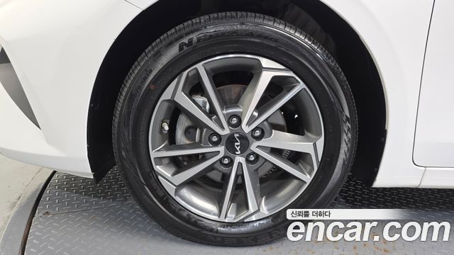 Kia K3 из Кореи Encar