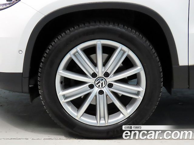 Volkswagen Tiguan 2.0 TDI  Premium 5N — пробег 128 847 км — фото 5 из 5