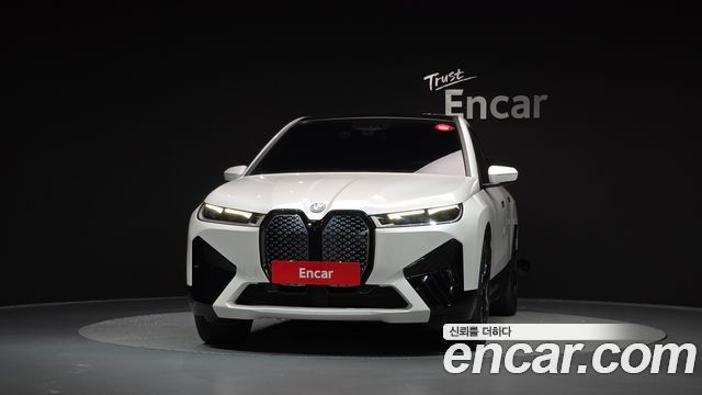 BMW iX из Кореи Encar