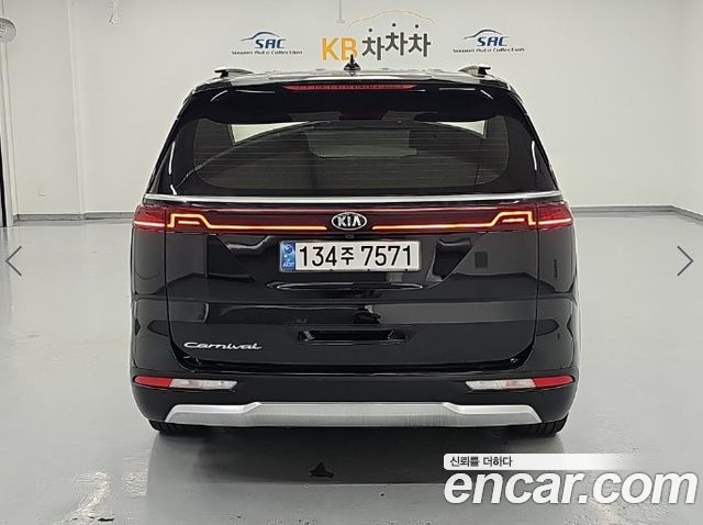 Kia Carnival Diesel 9-Seater Signature — пробег 219 369 км — фото 4 из 5