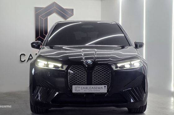 BMW iX xDrive50 Sports Plus — пробег 30 684 км — фото 2 из 5
