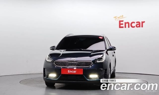 Kia Niro 1.6 Plug-in HEV Noblesse — пробег 236 828 км — фото 3 из 5