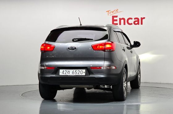 Kia Sportage Diesel 2WD Trendy — пробег 177 435 км — фото 4 из 5