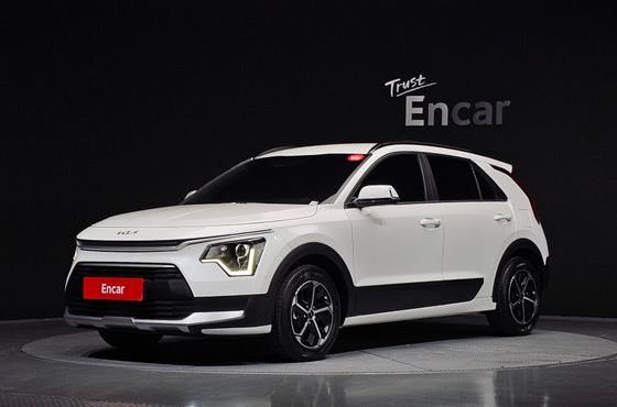 Kia Niro Prestige — пробег 14 826 км — фото 1 из 5