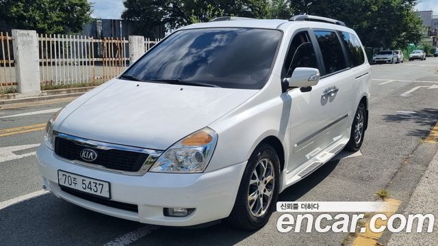 Kia Carnival из Кореи Encar